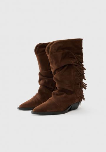 Ковбойские сапоги