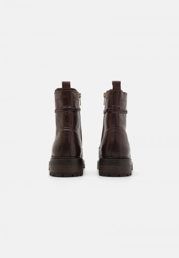 Полусапожки на платформе