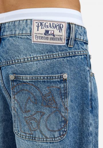 Свободные джинсы