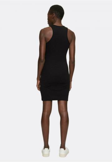 Платье футляр