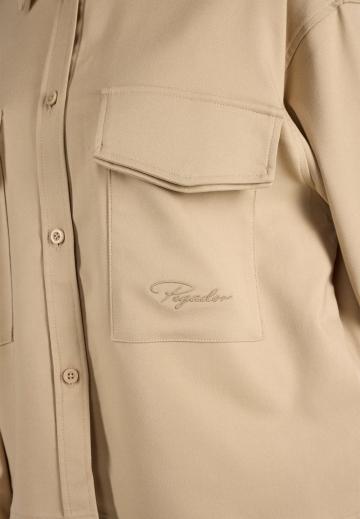 Куртка с накладнымит карманами