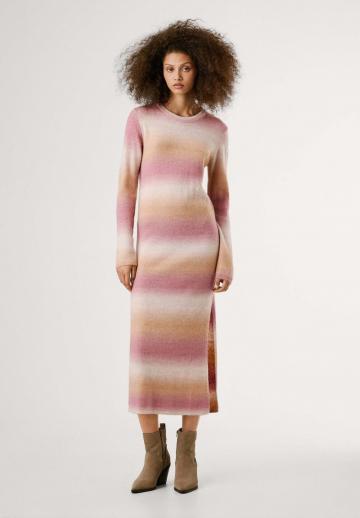 Вязаное платье