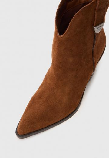 Полусапожки на высоком каблуке