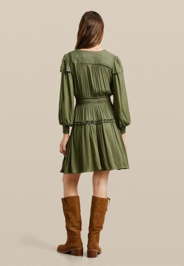 Короткое платье