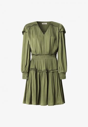 Короткое платье