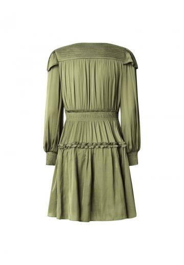 Короткое платье