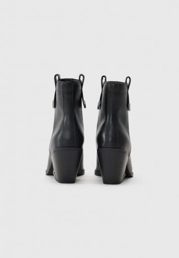 Полусапожки