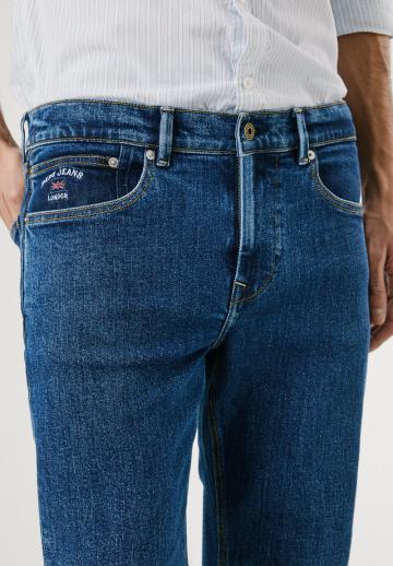 Узкие джинсы