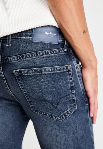 Узкие джинсы