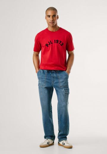 Прямые джинсы