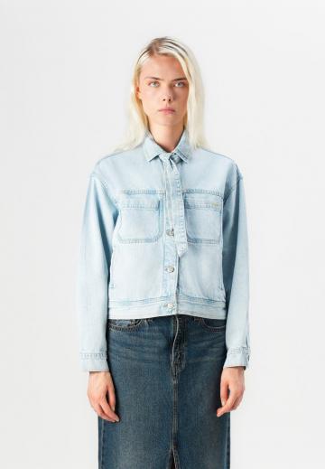 Джинсовая куртка