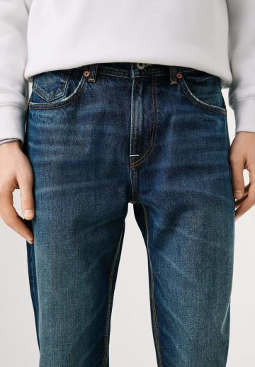 Прямые джинсы
