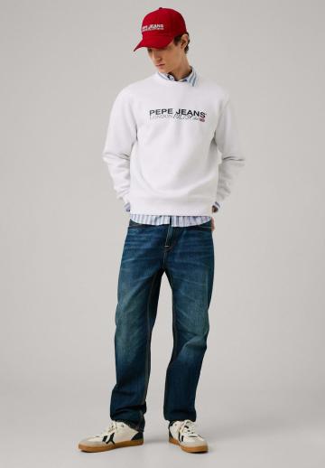 Прямые джинсы