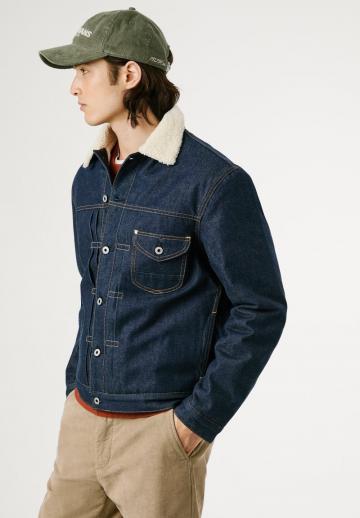 Джинсовая куртка