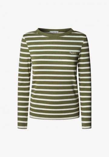 Пуловер в полоску