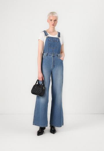 Джинсовый комбинезон