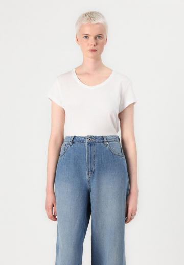 Джинсовый комбинезон