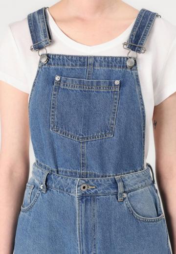 Джинсовый комбинезон