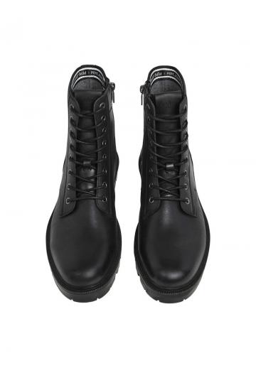 Ботинки на шнуровке