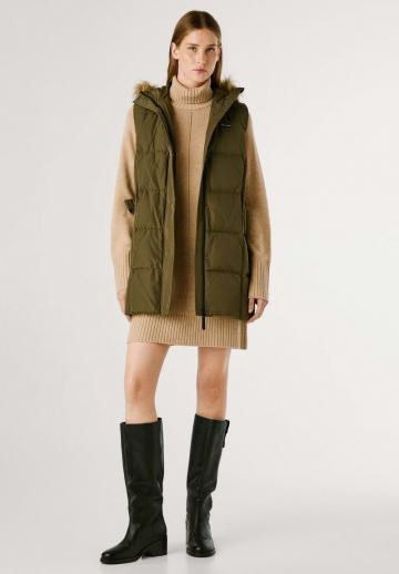 Длинный жилет