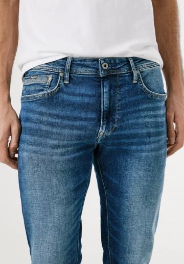 Узкие джинсы