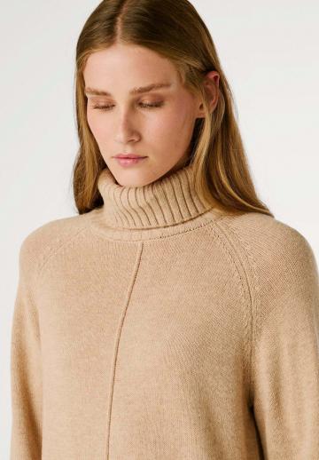 Вязаное платье