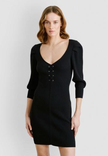 Платье футляр