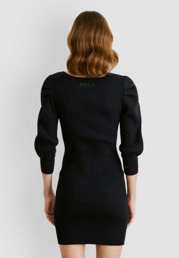 Платье футляр