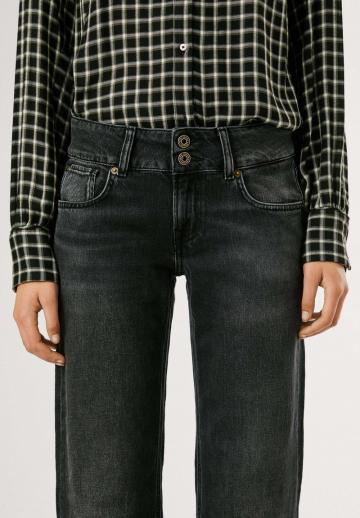 Прямые джинсы