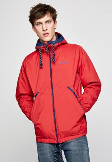 Зимняя куртка