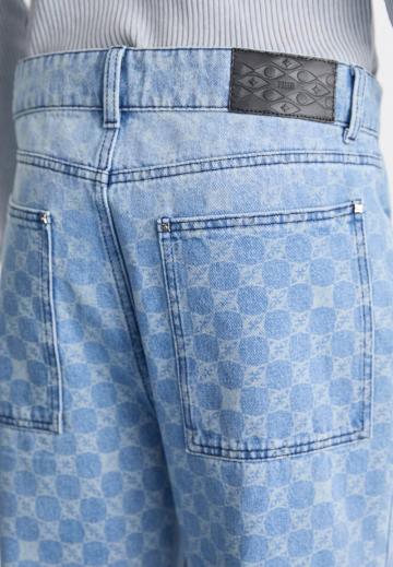 Прямые джинсы