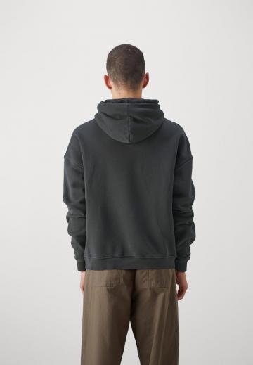 Пуловер с капюшоном