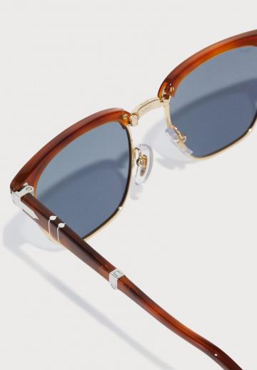 Солнечные очки