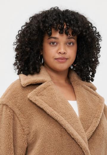 Короткое пальто