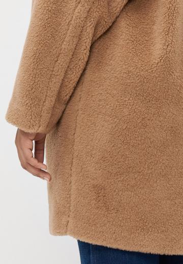 Короткое пальто