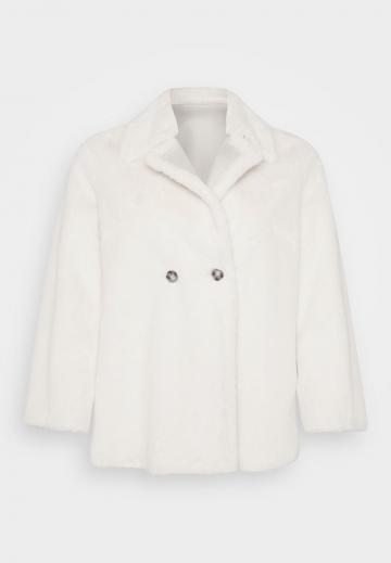 Короткое пальто