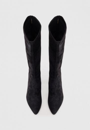 Высокие сапоги