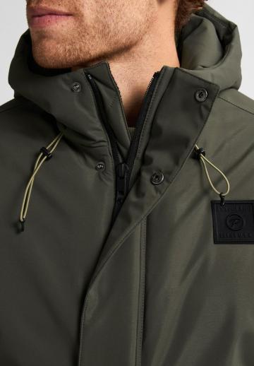 Зимняя куртка