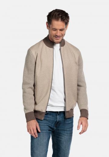 Вязаная кофта