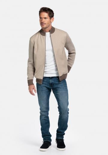 Вязаная кофта