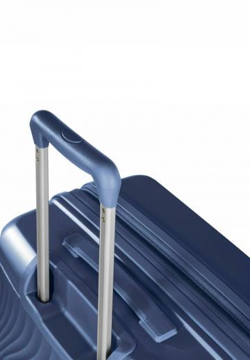 Чемодан на колесах