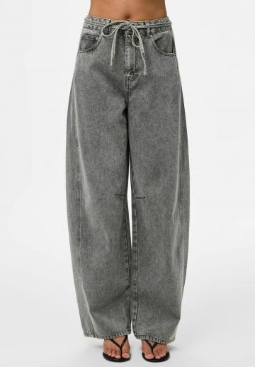 Свободные джинсы