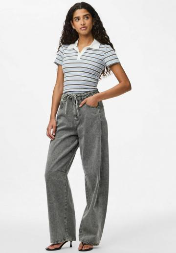 Свободные джинсы