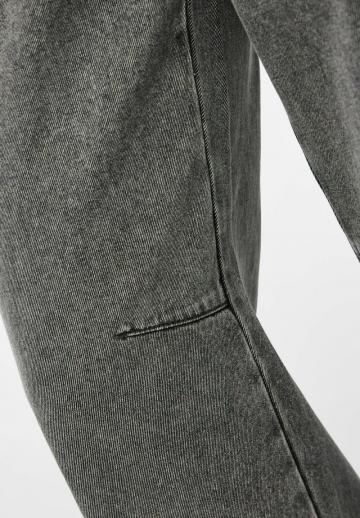 Свободные джинсы