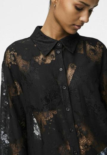 Кружевная блузка
