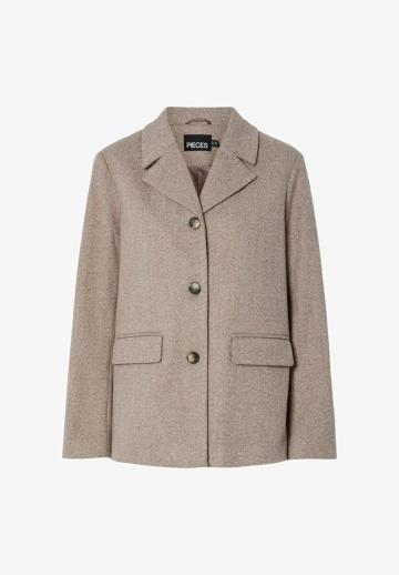 Короткое пальто