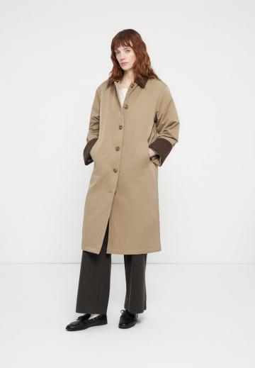 Шерстяное пальто