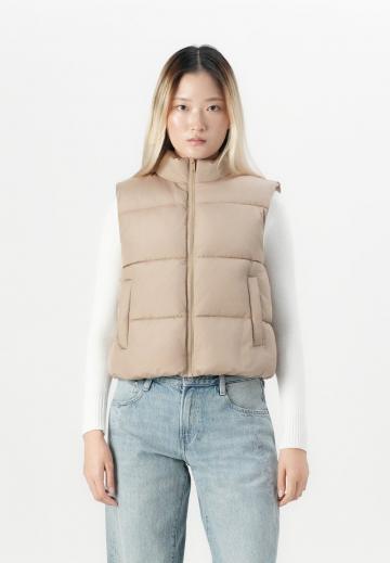 Короткая куртка