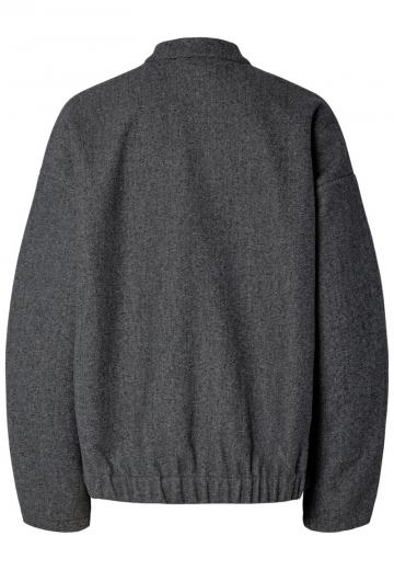 Куртка с накладнымит карманами