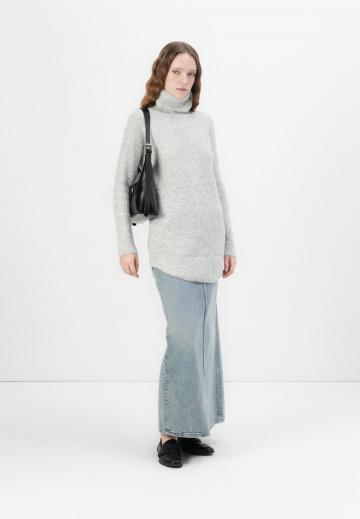 Длинный пуловер